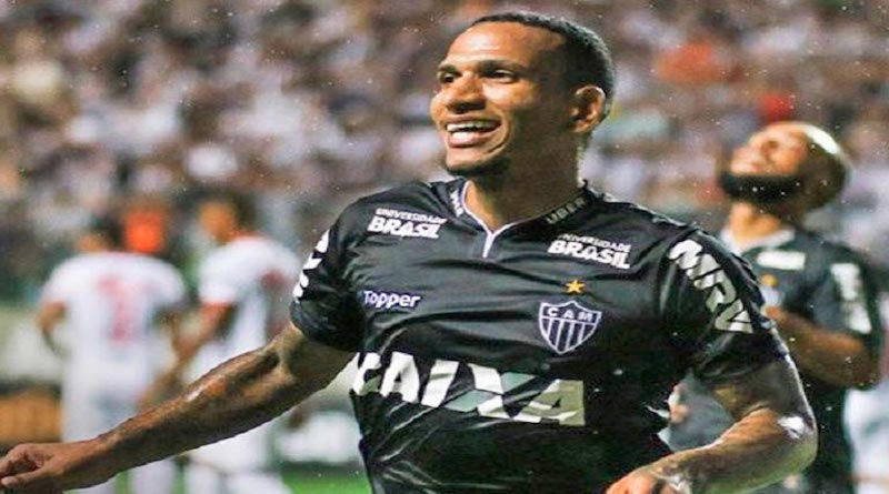 Corinthians recibe al venezolano Rómulo Otero