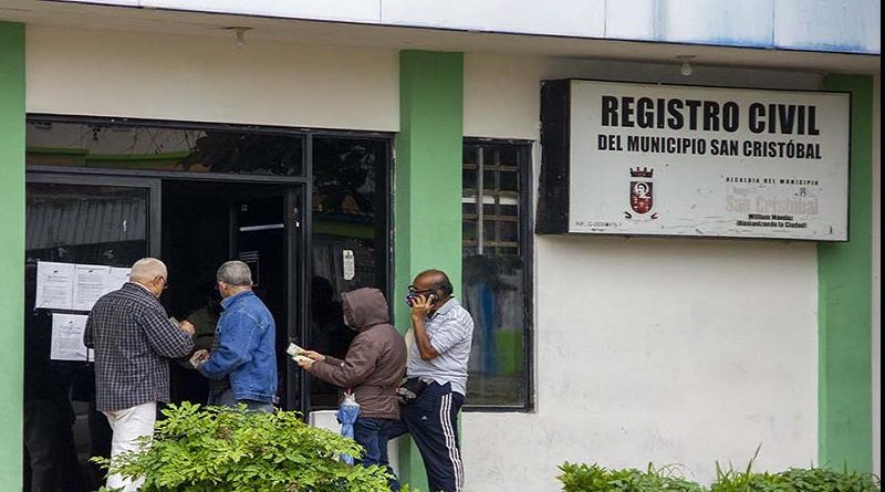 Detienen a Funcionarios Públicos que cobraban por trámites y gestión de documentos en el Registro Civil de San Cristobal en Táchira