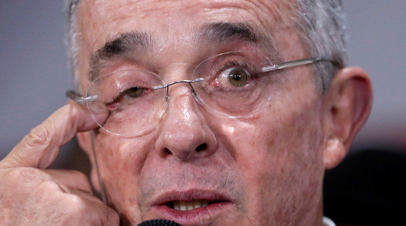 Fiscalía colombiana rechaza solicitud de libertad para expresidente Álvaro Uribe