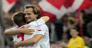 Ivan Rakitić oficialmente vuelve a ser juagador del Sevilla