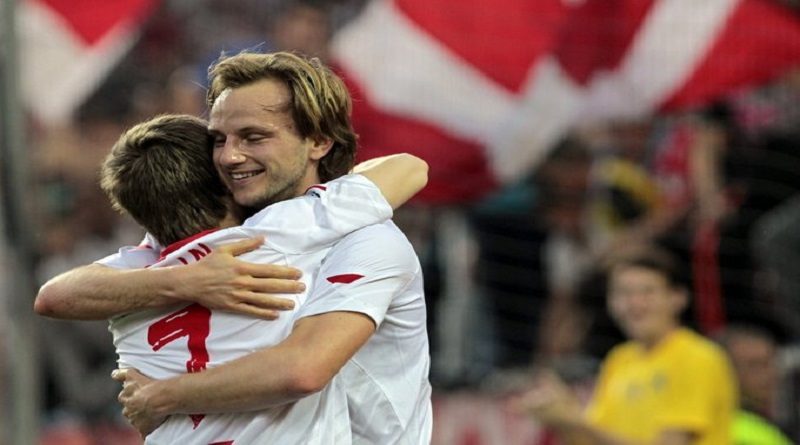 Ivan Rakitić oficialmente vuelve a ser juagador del Sevilla