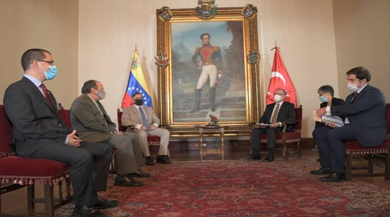 Turquía recibe informe “La Verdad de Venezuela contra la Infamia”