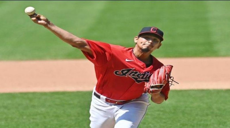 Carlos Carrasco tuvo una buena salida pero se fue sin decisión ante Milwaukee
