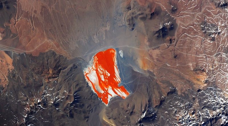 Asombrosa imagen de Laguna Colorada de Bolivia fue captada desde Estación Espacial Internacional