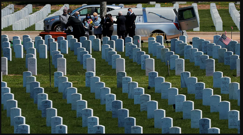 El país ha tenido un promedio de 838 muertes por la Covid-19 al día durante la semana pasada, una tasa inferior a las anteriores