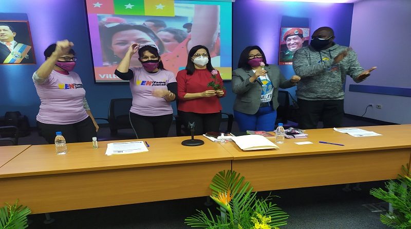 Comando de Campaña “Darío Vivas” juramentó a candidatas de los Movimientos Sociales de Mujeres del país