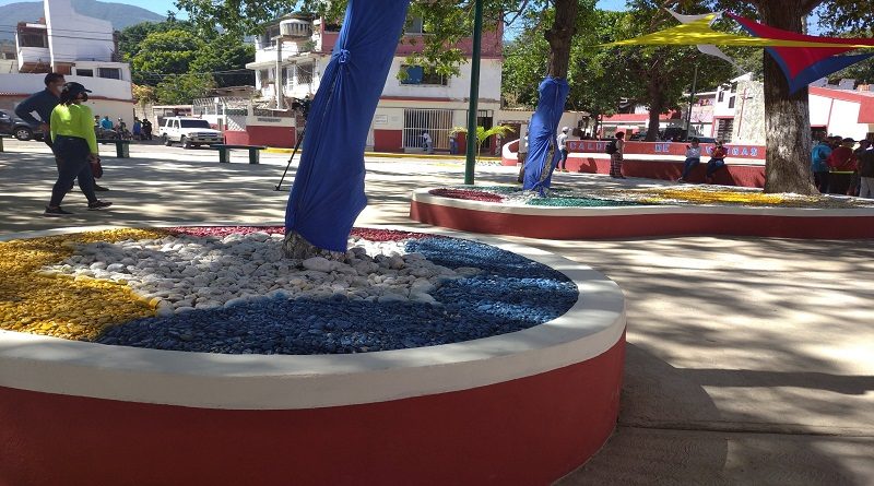 Inauguran plaza “José Antonio Páez” en la parroquia Catia La Mar de La Guiara
