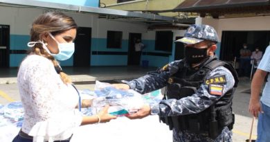 Gobierno Nacional entrega material de bioseguridad en centros hospitalarios para la lucha contra la COVID-19