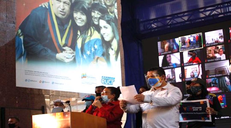Juramentado Comando de Campaña Darío Vivas sector comunicadores para la victoria revolucionaria el 6D