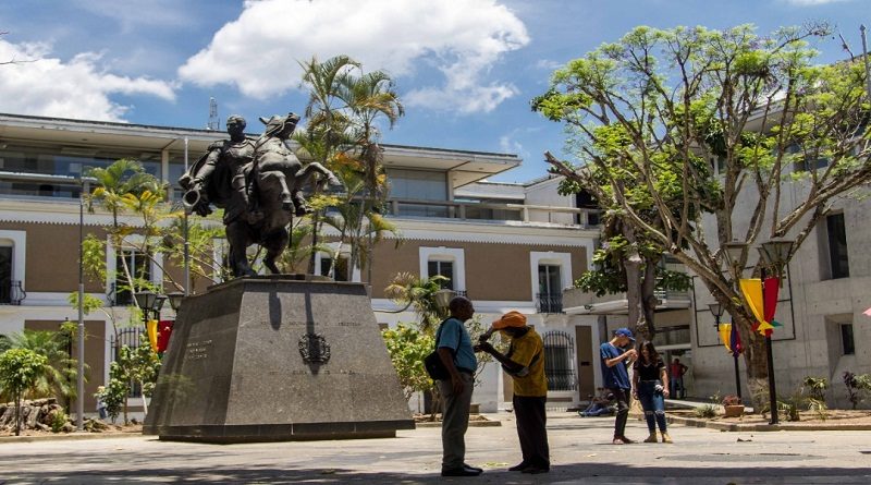 Mirandinos celebran los 243 años de la Fundación de la Ciudad de Los Teques con diversas actividades culturales y recreativas