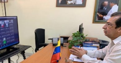 Adán Chávez en conversatorio internacional recordó la criminal arremetida imperial de la que son objeto los venezolanos