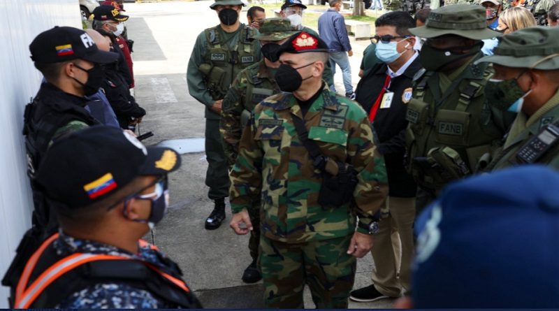 CEOFANB resguarda material y equipo electoral para elecciones del 6-D