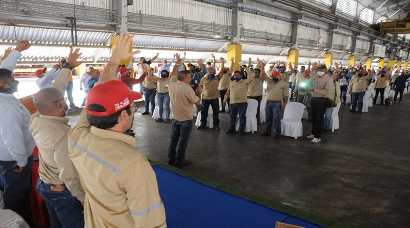 Clase obrera de la CVG respaldan Ley Antibloqueo para el rescate de la Patria