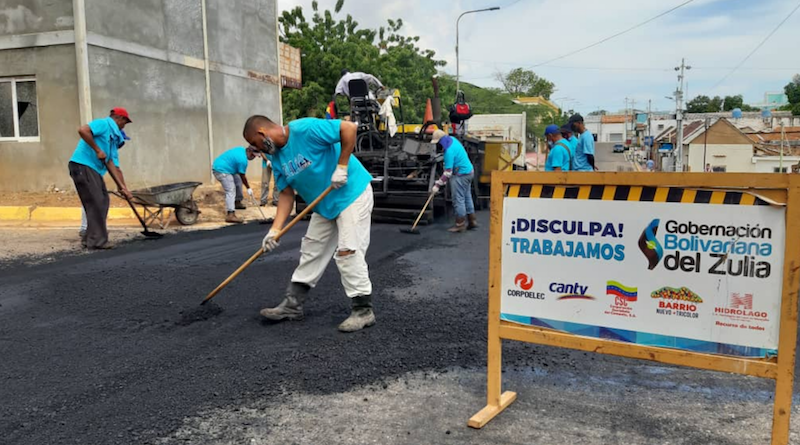Colocarán 700 toneladas de asfalto en complejo universitario y turístico de Maracaibo