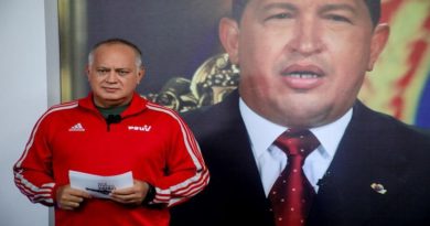 Diosdado Cabello: actitud racista de la derecha ante triunfo del MAS en Bolivia da pena