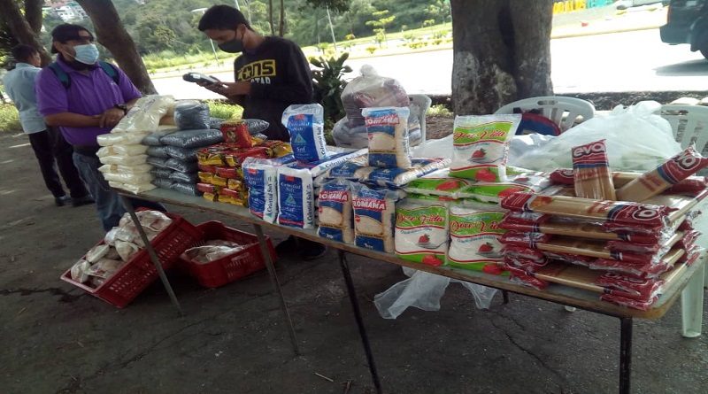 Proveal realiza operativo de alimentación para la atención de 150 familias en comunidad Trigo Viejo en los Teques