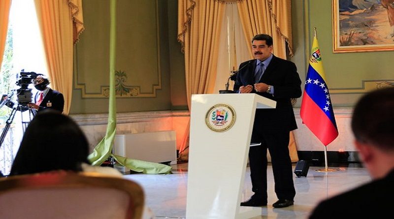 Venezuela levantará todas las refinerías del país para garantizar la producción