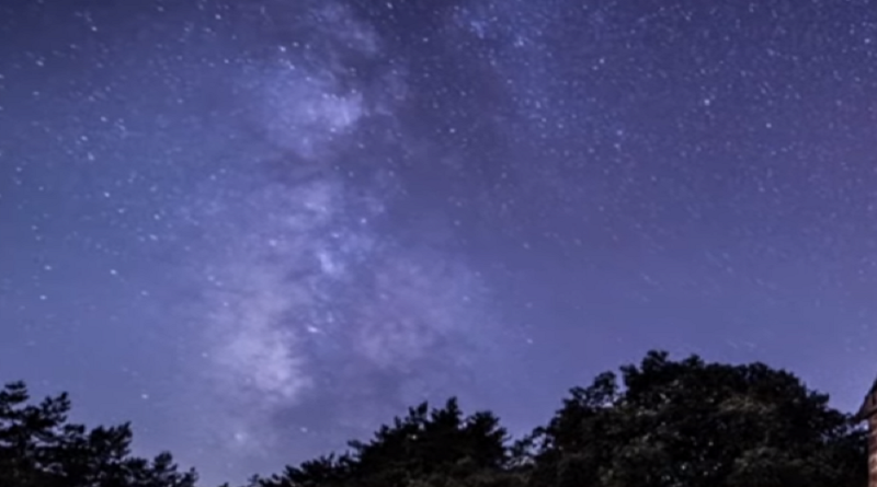 Espectáculo cósmico | La Tierra atraviesa corriente de escombros que dejó cometa Halley en 1986