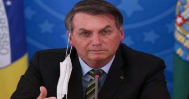 Presidente Bolsonaro minimiza gravedad sanitaria mientras hay más de 150 mil muertos por COVID-19