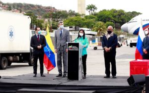 Venezuela es el primer país latinoamericano en probar vacuna rusa Sputnik V contra la COVID-19