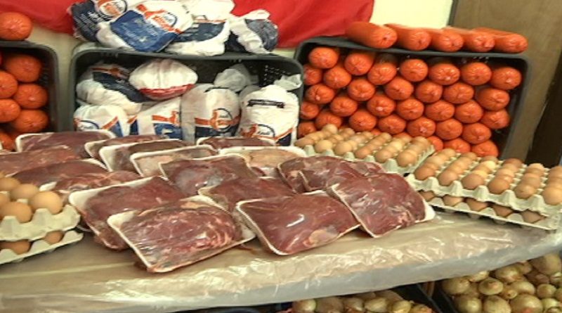 Plan de alimentación Yo compro en Casa atiende a más de 256 familias de la comunidad Castillejo de Guatire