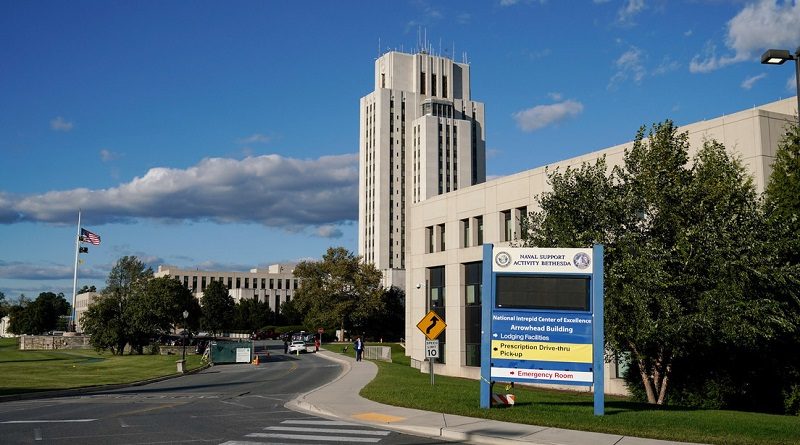 El Centro Médico Militar Nacional Walter Reed en la ciudad de Bethesda (Maryland, EE.UU.), el 2 de octubre de 2020. (Joshua Roberts / Reuters)