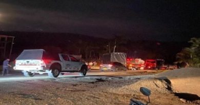 Pueblo indígena Misak bloquea vía Panamericana entre Cali y Popayán en protesta por falta de acuerdo con el Gobierno de Colombia