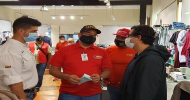 Seniat puso a disposición del pueblo el 08000SENIAT para denuncias de especulación