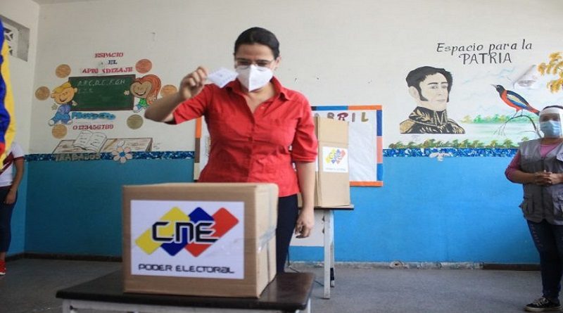 Blanca Eekout: Venezuela se esta familiarizando con la nueva herramienta tecnología para las elecciones del próximo 6D