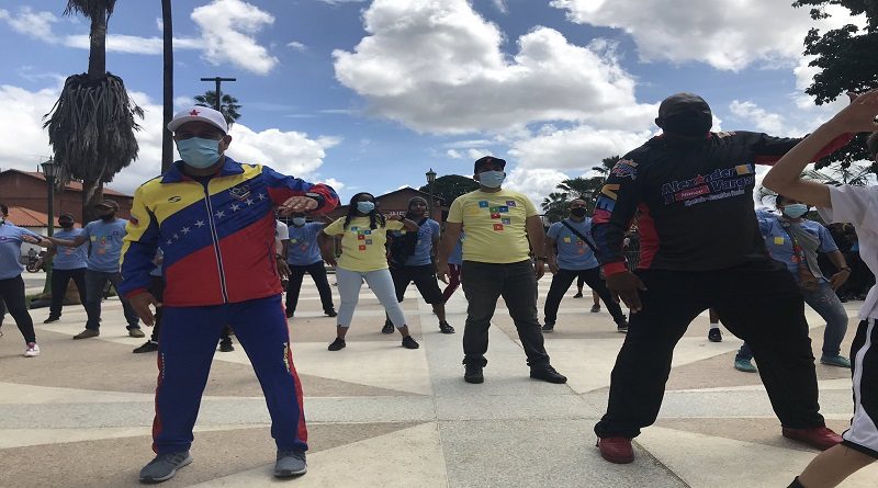 Realizan encuentro deportivo con las comunidades en el Parque Alí Primera en Catia