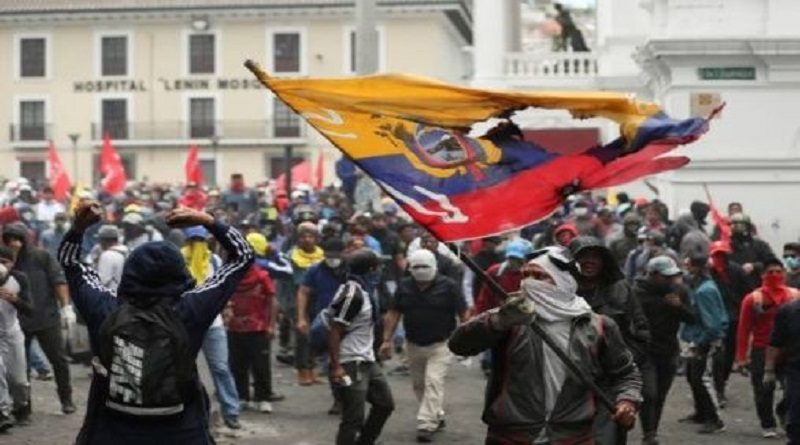 Federación de Estudiantes Universitarios exigen destitución de la ministra de gobierno en Ecuador
