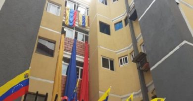 GMMV entrega 15 apartamentos a familias de la parroquia Caraballeda en La Guaira