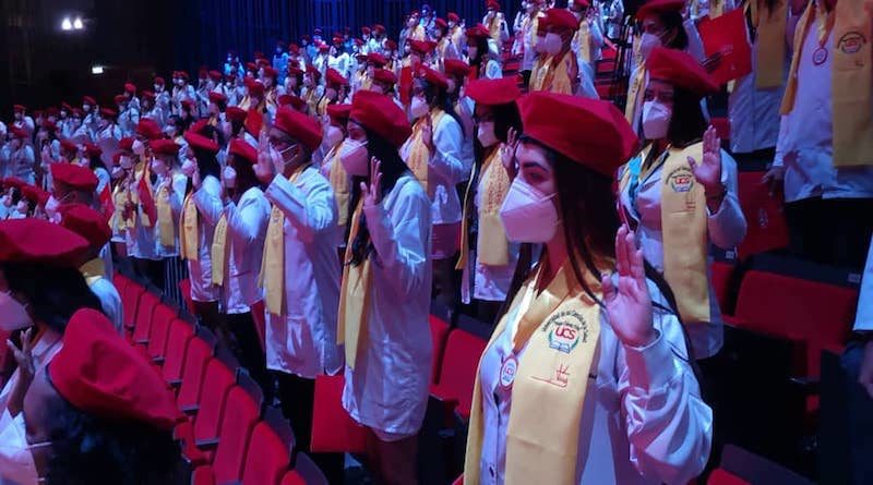 Graduados 234 médicos integrales y especialistas de la UCS Hugo Chávez Frías en Aragua