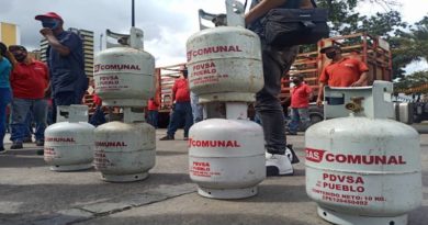 Poder Popular e instituciones del Estado garantizan suministro de gas en la parroquia Sucre