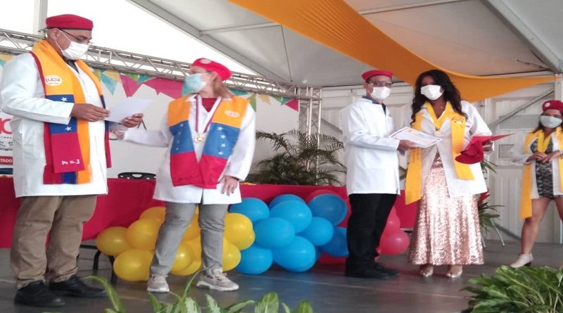 Gobierno Bolivariano continúa graduando a profesionales de la salud