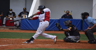 Con Grand Slam de Alex Monsalve los Tigres dejan fríos a Leones