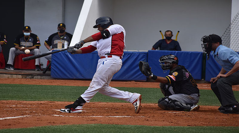 Con Grand Slam de Alex Monsalve los Tigres dejan fríos a Leones