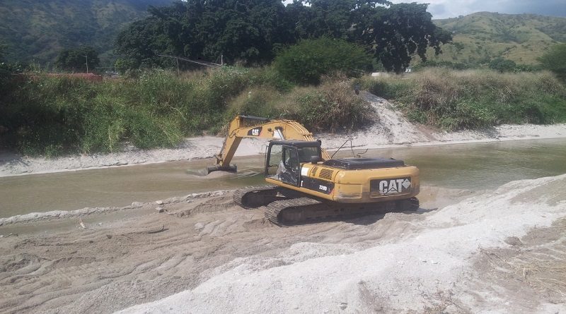 Para prevenir inundaciones Gobierno de Aragua ejecutó limpieza de 64 kilómetros de ríos durante 2020