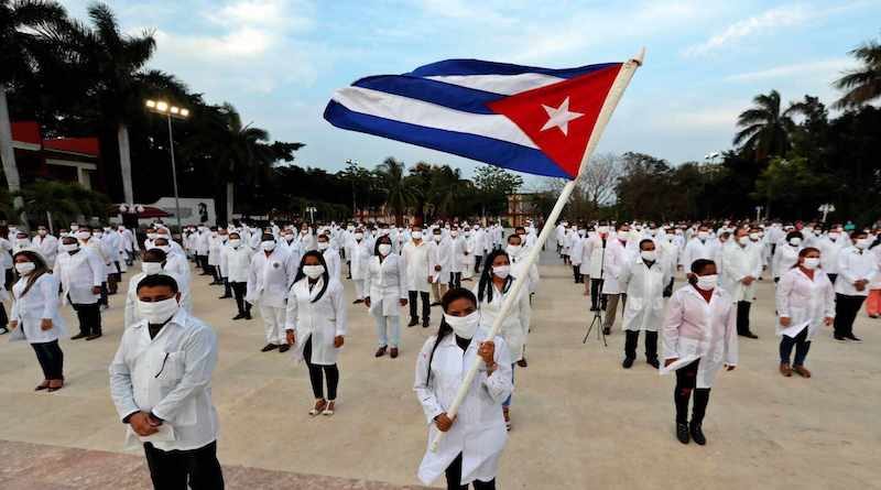 Gobierno panameño destaca labor de médicos cubanos contra la COVID-19