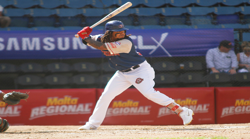 Tiburones apabullan a los Tigres de Aragua 13 – 5