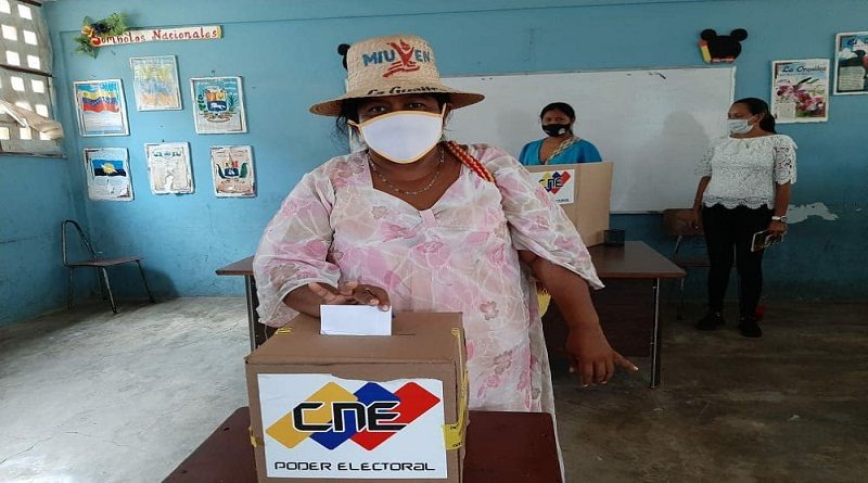 Ministra para los Pueblos Indígenas felicita participación de originarios en elecciones para elegir a por primera vez a 3 representantes a AN