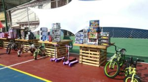 La sonrisa de los niños y niñas brilla en la Cota 905 con la entrega de juguetes por parte del Gobierno Bolivariano