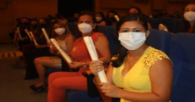 Hospital Agustín Zubillaga de Lara graduó a un 22 médicos especialistas en pediatría y puericultura