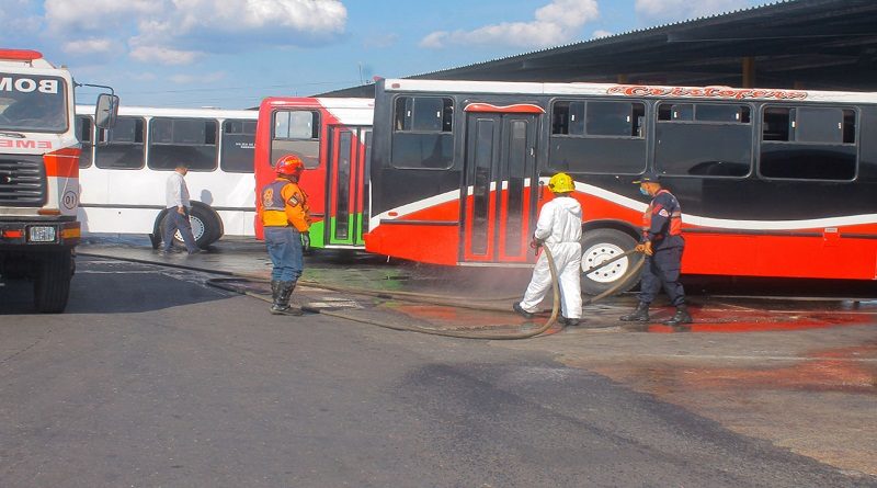 Gobierno Bolivariano realiza jornada de desinfección integral en el terminal Big Low Center de Valencia
