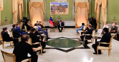 Presidente Maduro sostiene encuentro con veedores internacionales de la Federación Rusia