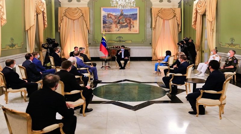 Presidente Maduro sostiene encuentro con veedores internacionales de la Federación Rusia