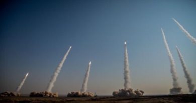 Comienza la primera fase de las maniobras Payambar-e Azam en región desértica central de Irán
