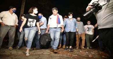 Opositor paraguayo Efraín Alegre ingresa a cárcel policial