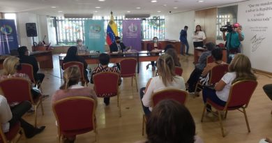 MinEducación contribuye con AVEC para garantizar fortalecimiento de los centros educativos católicos en Venezuela