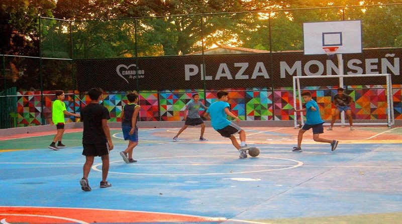 Reinauguran Plaza Monseñor Herníquez en Carabobo